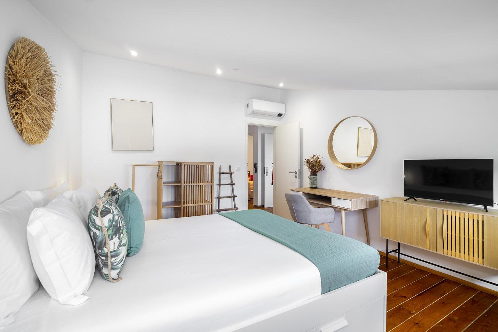 Whome Urban Tech Retreat, Modern Hubs For Remote Living Lisboa المظهر الخارجي الصورة