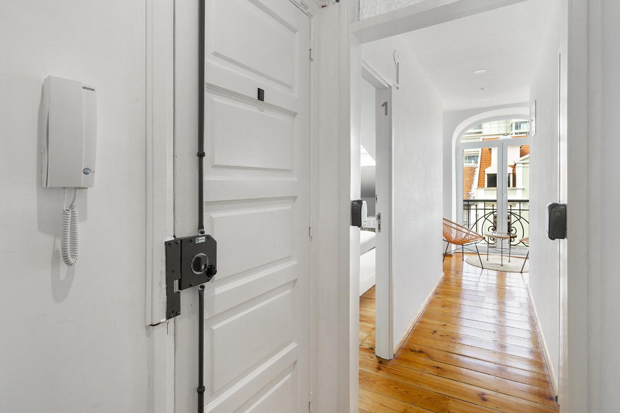Whome Urban Tech Retreat, Modern Hubs For Remote Living Lisboa المظهر الخارجي الصورة